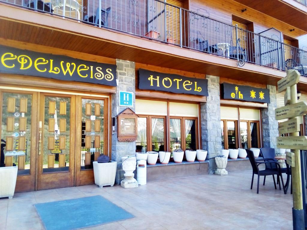 Edelweiss Hotel ตอร์ลา ภายนอก รูปภาพ